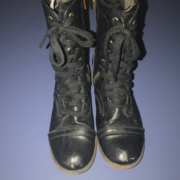 BLACK COMBAT BOOTS - Picture 1 of 2
